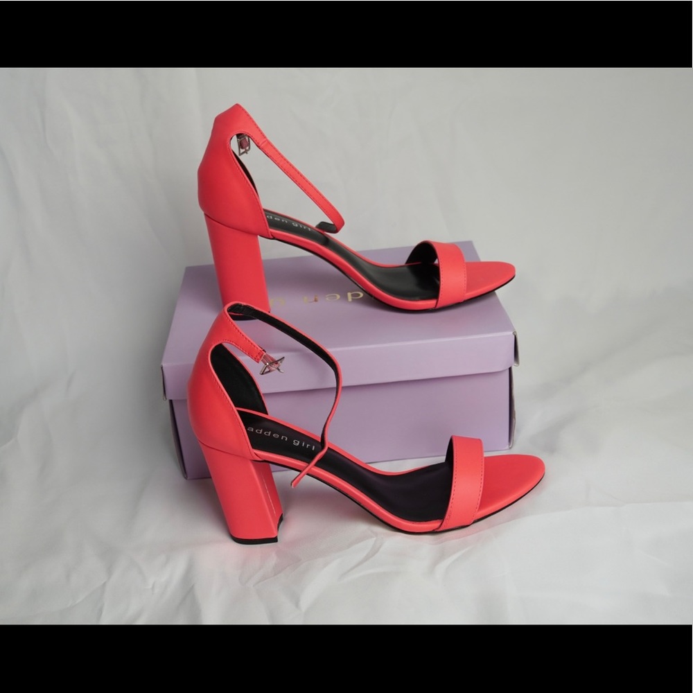 Madden women open toe ankle strap chunky block